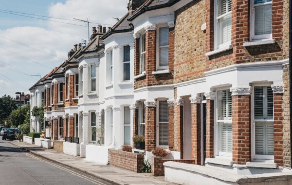 Leasehold vs Freehold: What Buyers in Bristol Need to Know
