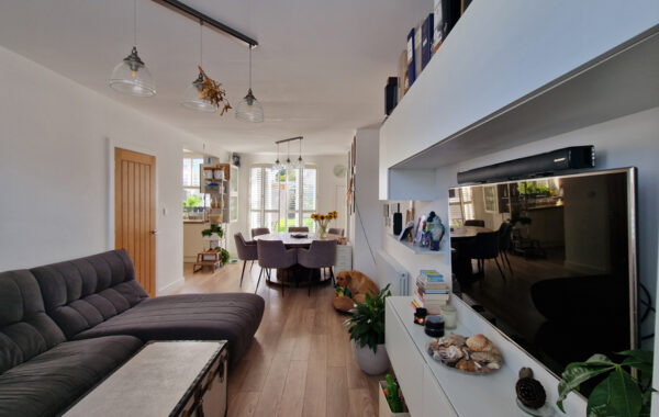 Spacious 4/5 bed  house to LET