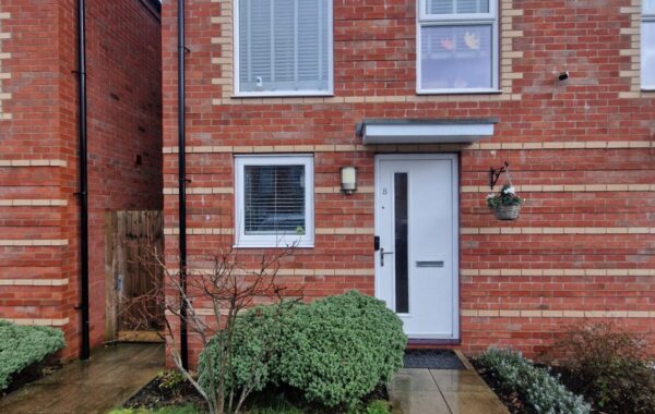 2 Bedroom Semi-detached House for sale