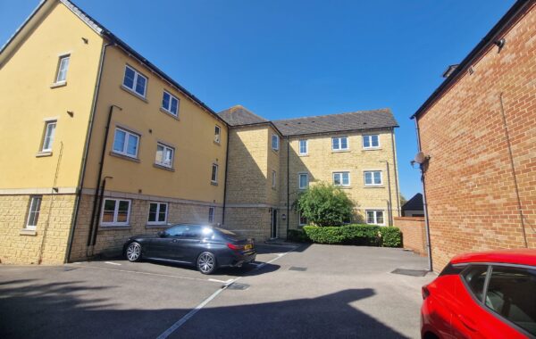 Spacious and sunny two bedroom flat  LET in Weston-super-Mare
